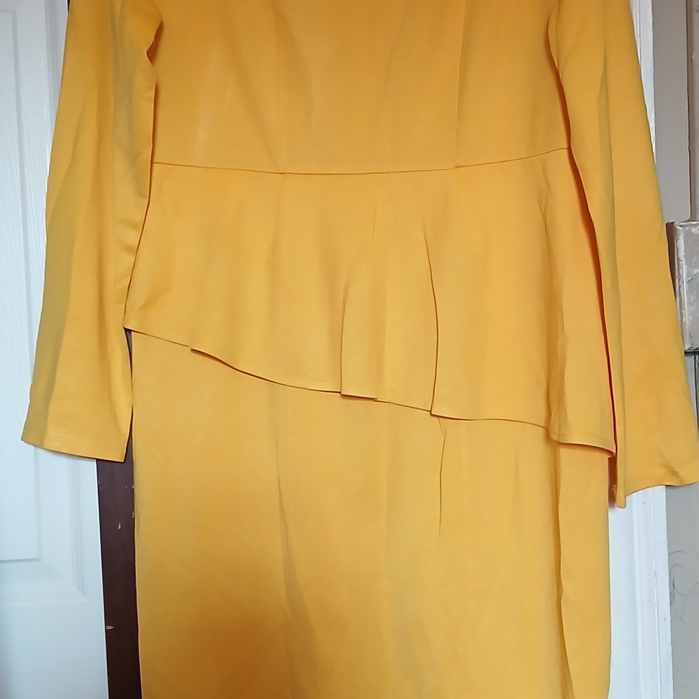Chic Long Sleeve Yellow Dress